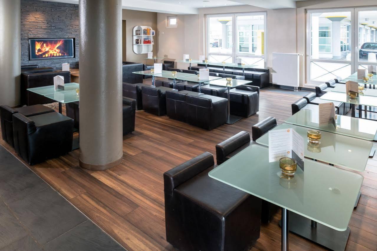 B&B Hotel Muenchen-Putzbrunn Dış mekan fotoğraf