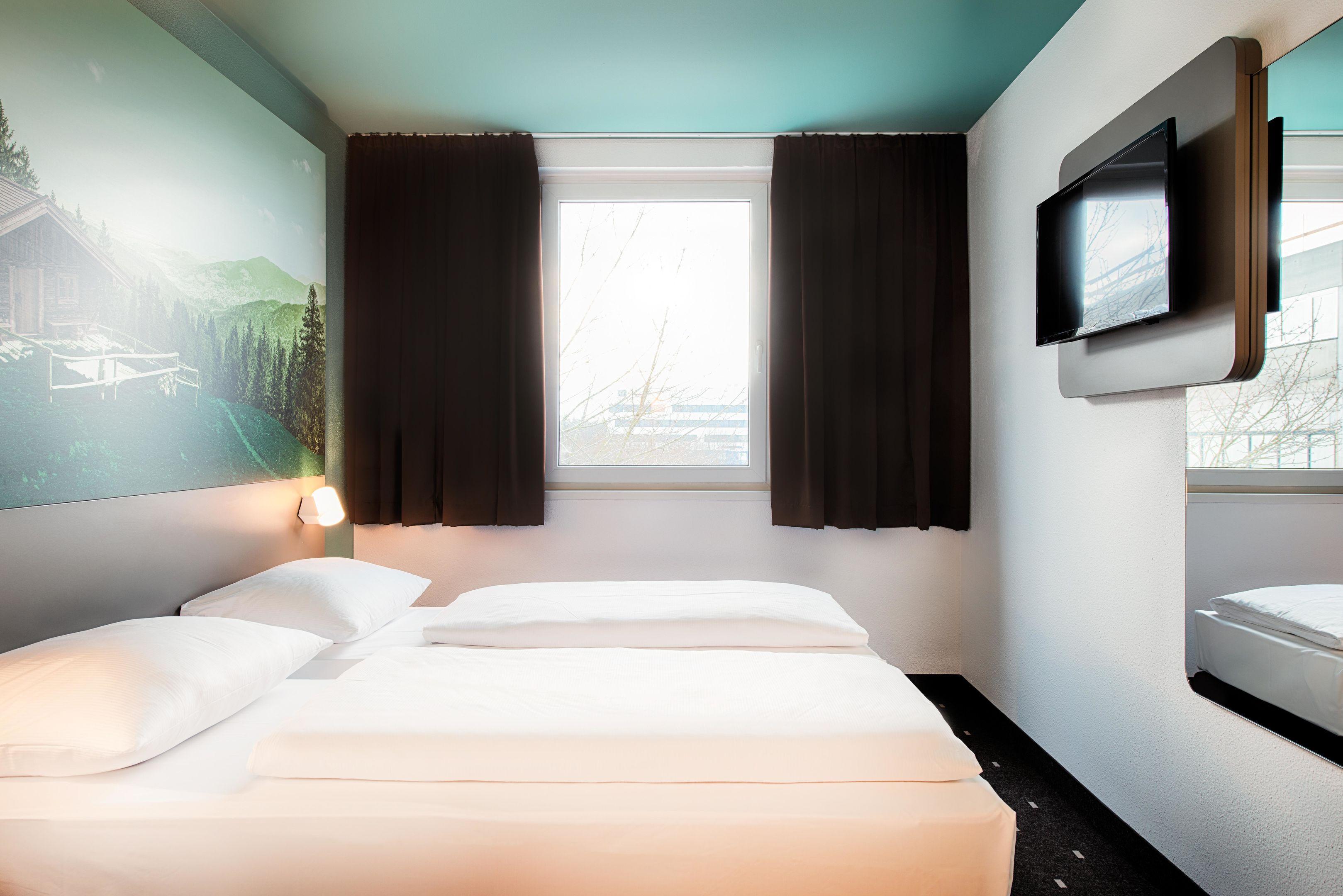 B&B Hotel Muenchen-Putzbrunn Dış mekan fotoğraf