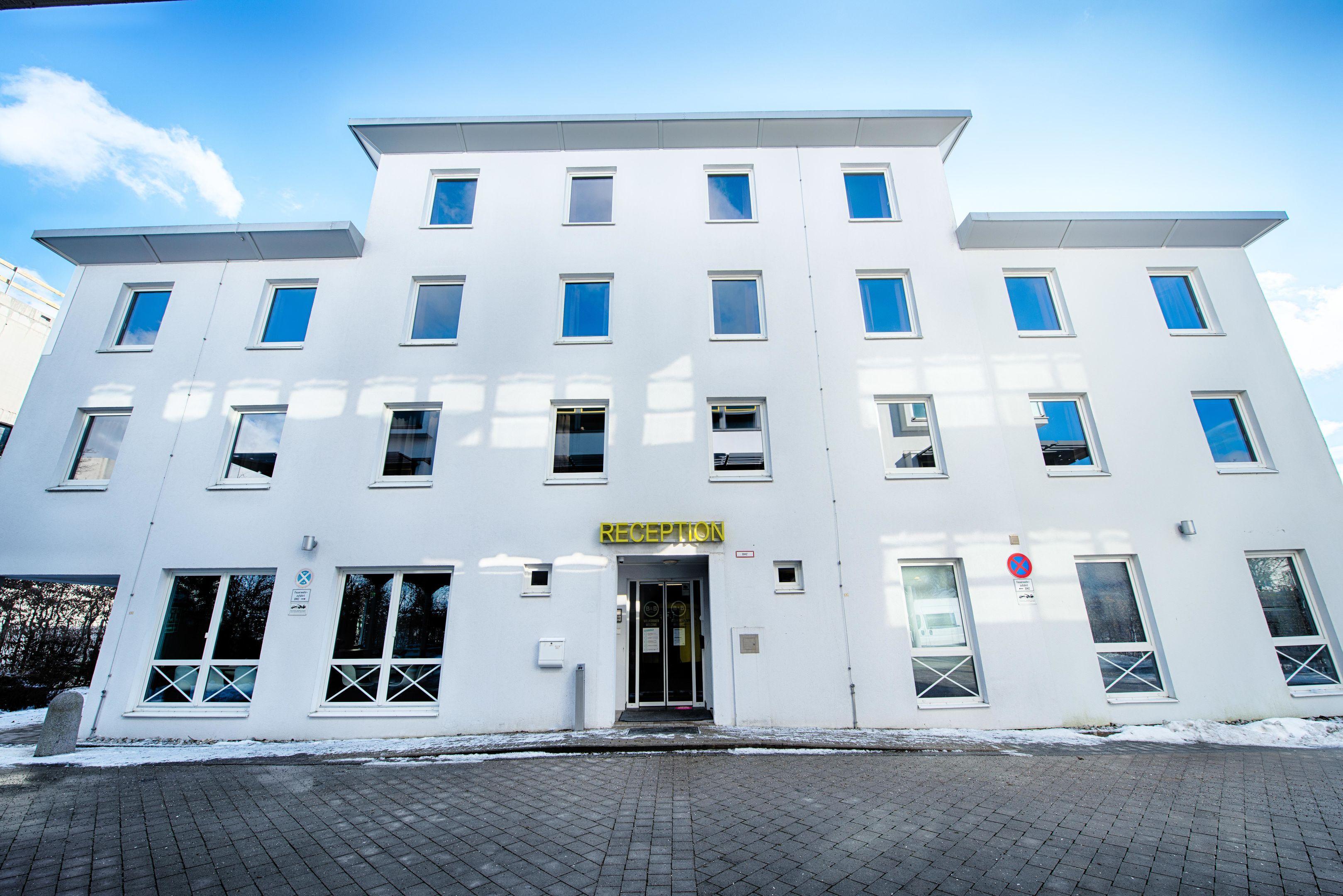 B&B Hotel Muenchen-Putzbrunn Dış mekan fotoğraf