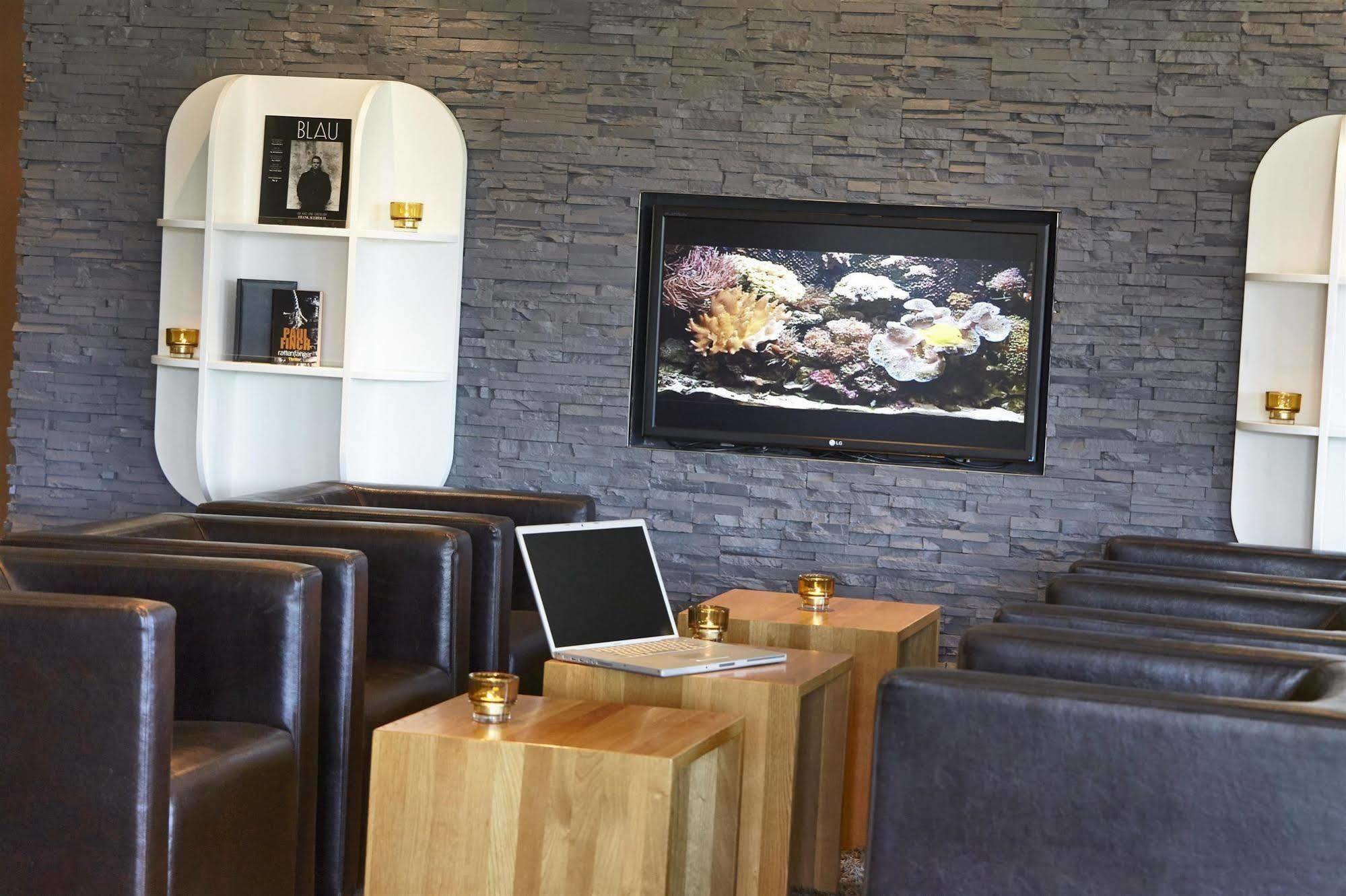 B&B Hotel Muenchen-Putzbrunn Dış mekan fotoğraf