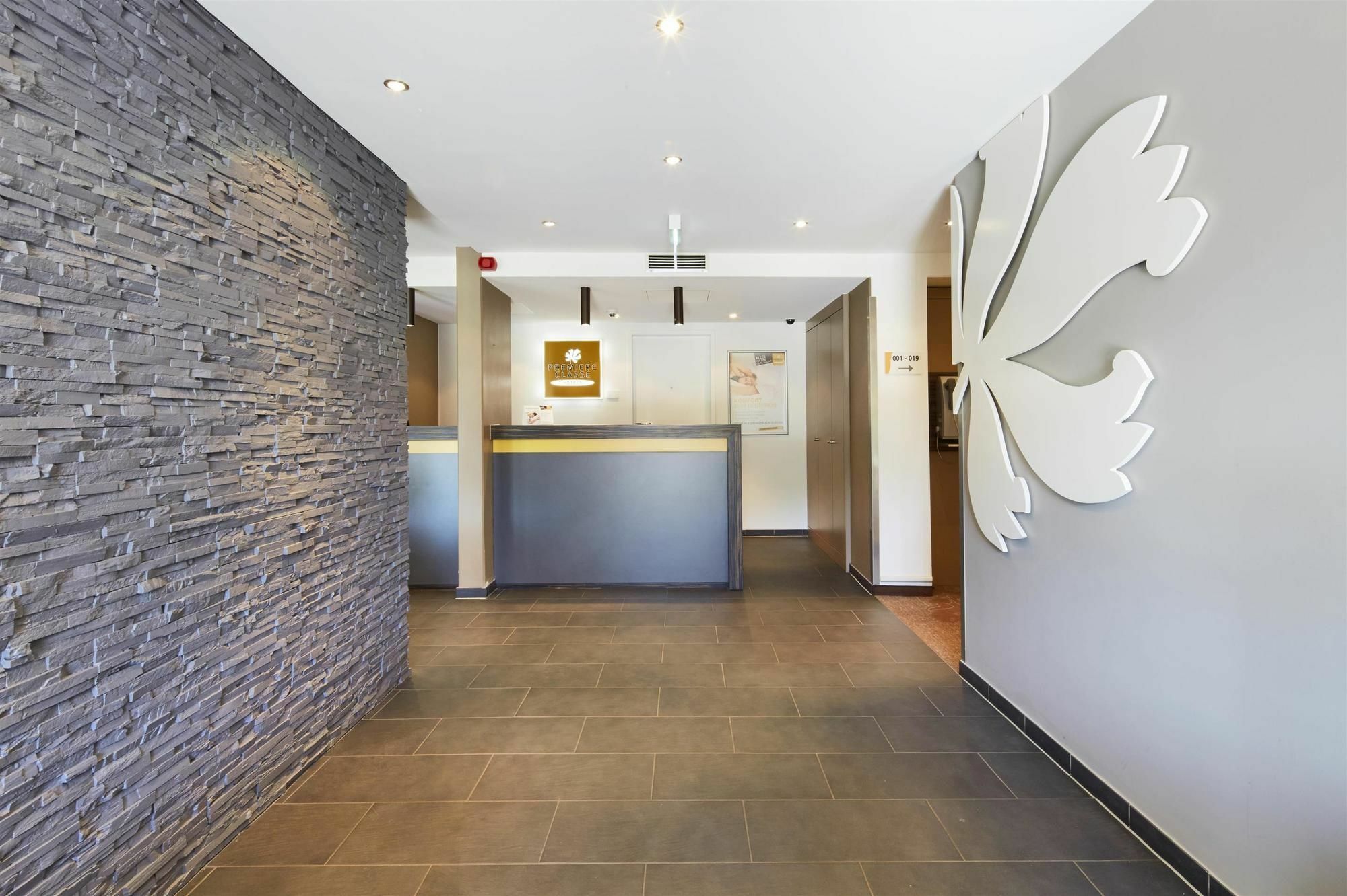 B&B Hotel Muenchen-Putzbrunn Dış mekan fotoğraf